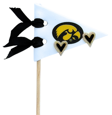 E205 - IOW : Black Heart Studs on Logo Pennant Flag