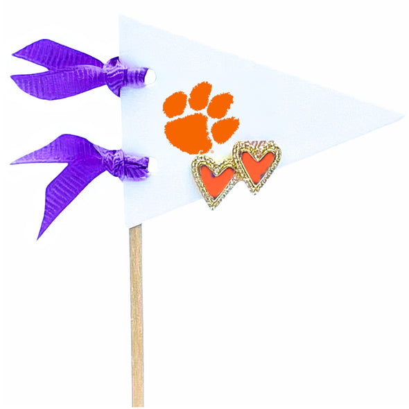 Love my College: Bright Color Heart Studs on Logo Pennant Flag