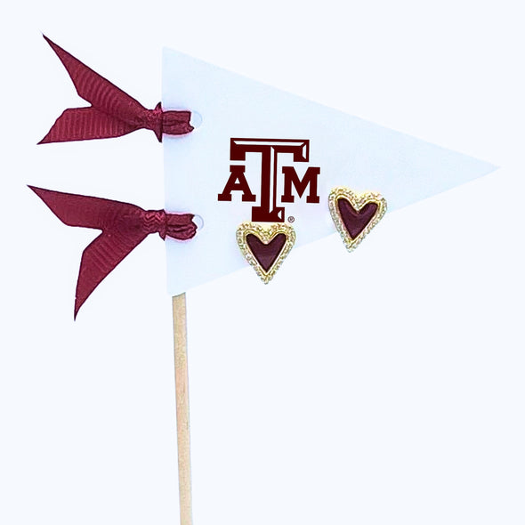 Love my College: Bright Color Heart Studs on Logo Pennant Flag