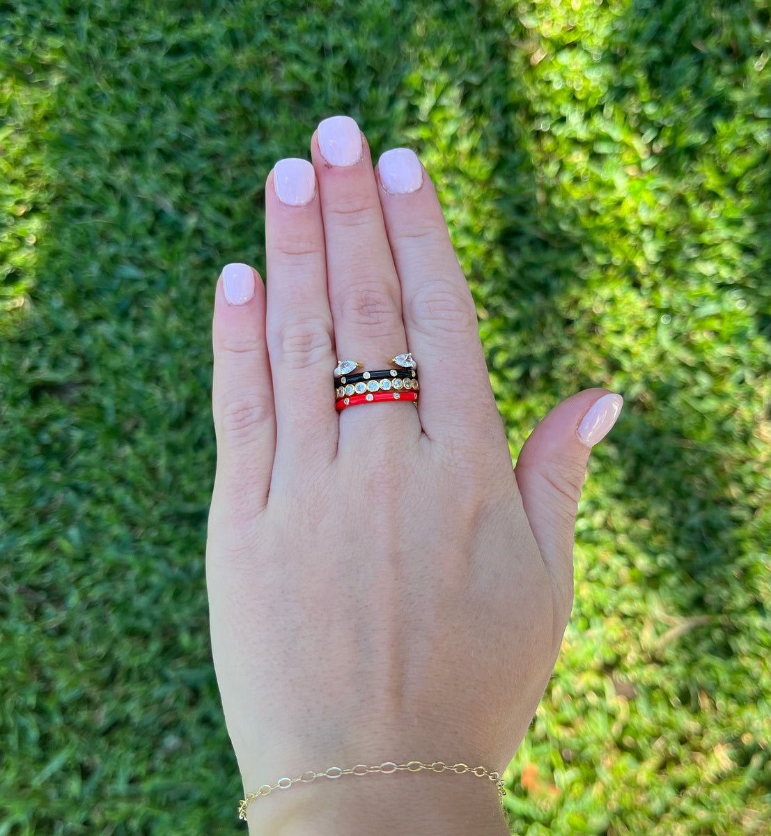 R203-College: 4 Stack Rings – Color Shout