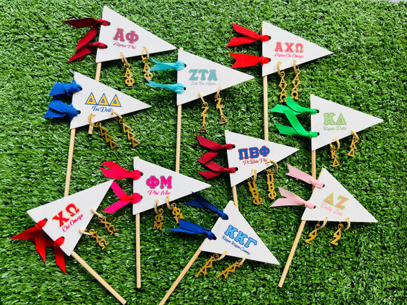 E208 - DG -Delta Gamma Greek Letter earrings