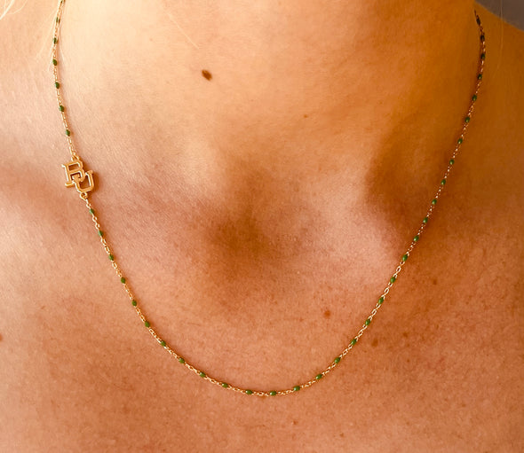 N201 BAY-The Baylor University Logo Necklace: Side Set BU Logo on Green Enamel Bead Necklace