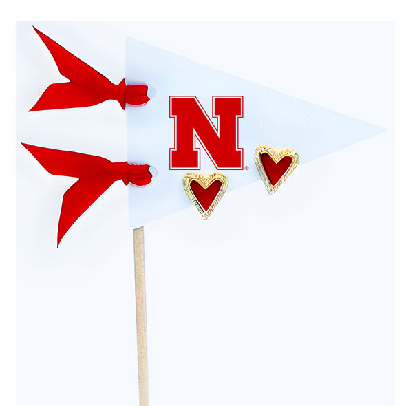 Love my College: Bright Color Heart Studs on Logo Pennant Flag